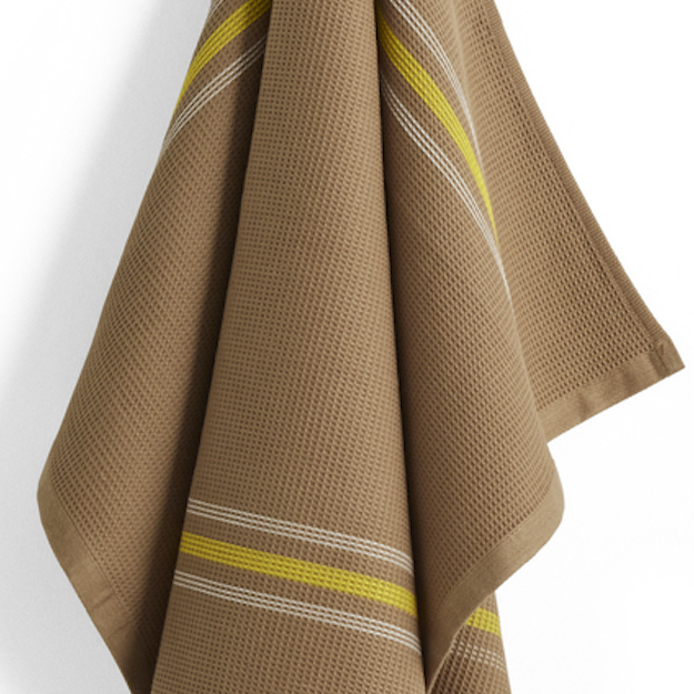 Beige e giallo